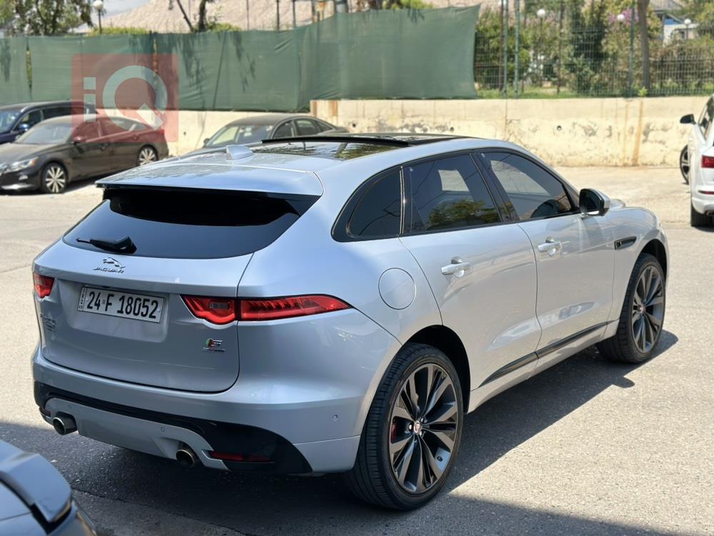 جاگوار F-Pace